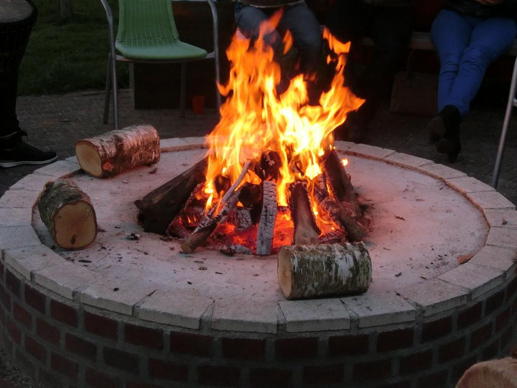 Pipowagen Camping Puur Genieten Bed and Breakfast Someren Exteriör bild
