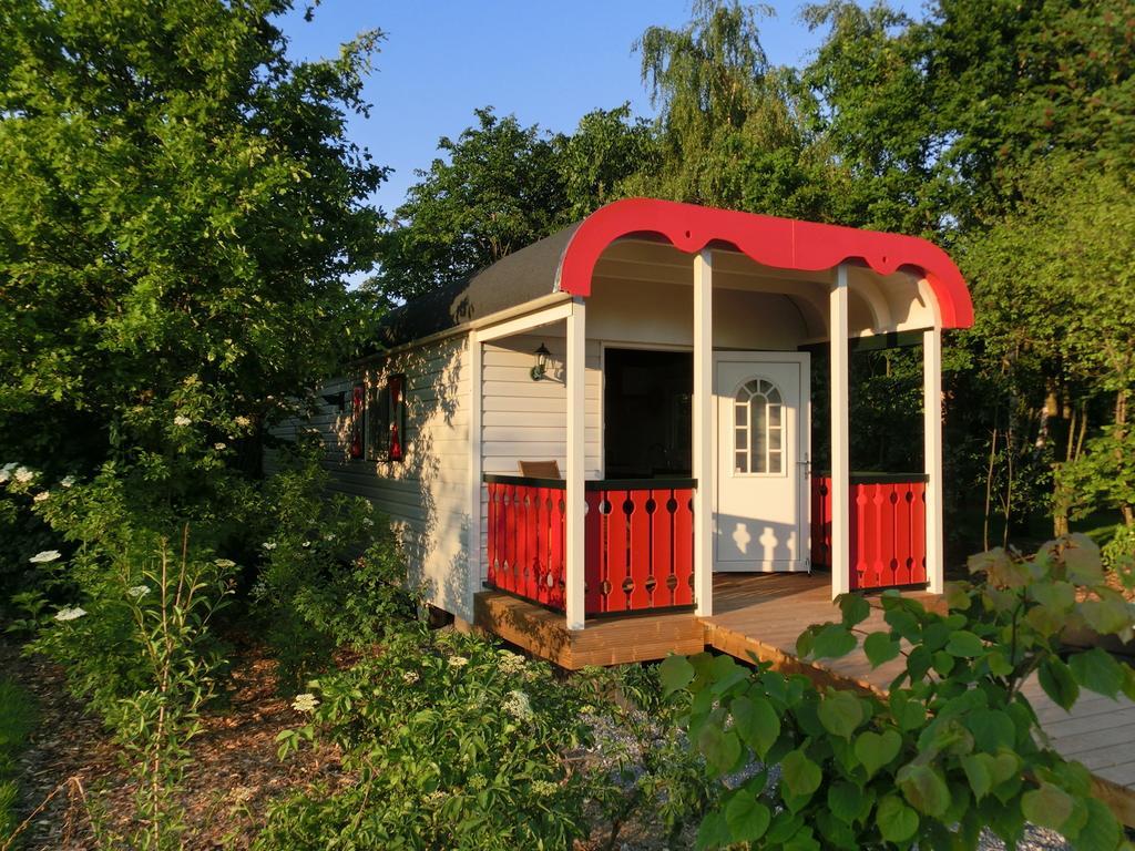 Pipowagen Camping Puur Genieten Bed and Breakfast Someren Rum bild